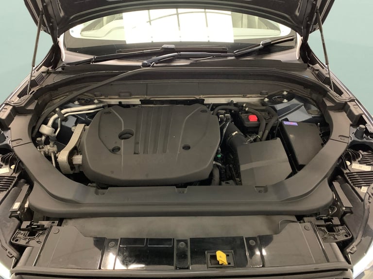 2022 Volvo XC60 2.0 B5 MHEV Plus SUV 5dr Petrol Hybrid Auto AWD Euro 6 (s/s) (250 ps) - HK  Suv H...