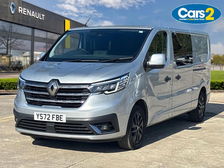 2022 Renault Trafic 270 EX 5dr Tip Auto [7 Seat] Crew Bus Diesel Automatic
