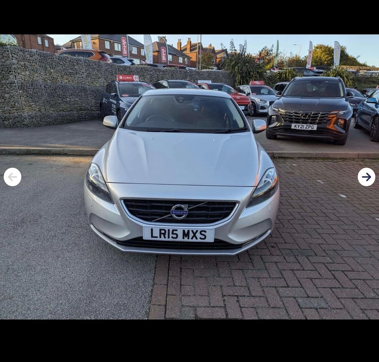 2015 Volvo V40 2.0 D3 SE Lux Nav Euro 5 (s/s) 5dr HATCHBACK Diesel Manual