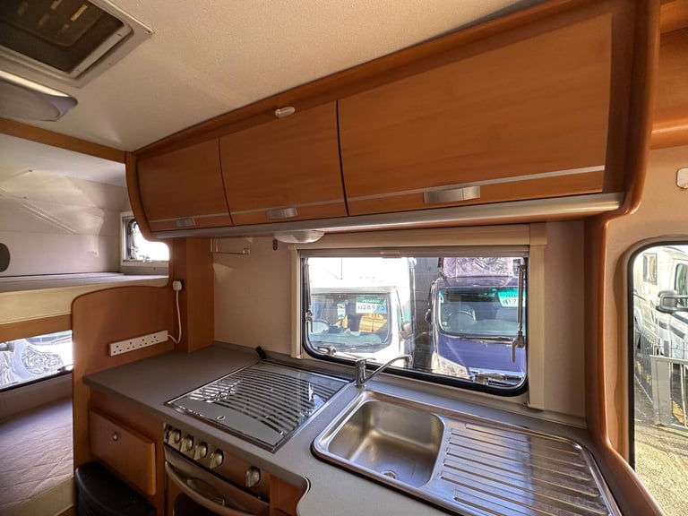 CI Carioca 656 6 berth family sized motorhome  DIESEL MANUAL 2009/58