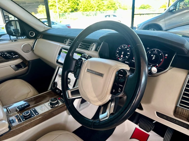  Land Rover Range Rover 4.4 SD V8 Vogue SE Auto 4WD Euro 6 (s/s) 5dr  Diesel Automatic