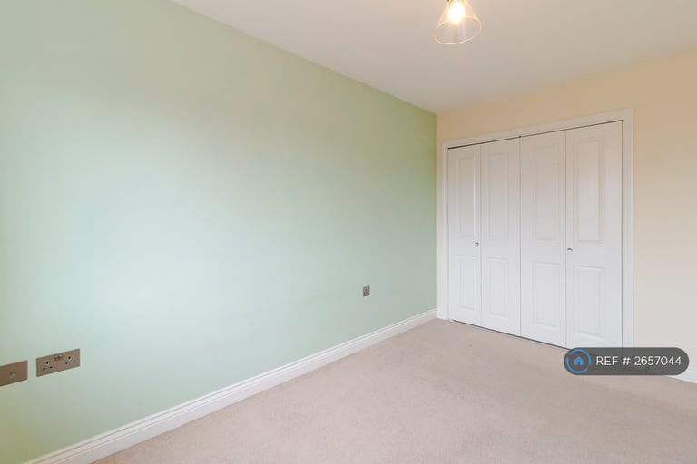 3 bedroom house in Saddlers Close, Fordingbridge, SP6 (3 bed) (#2657044)