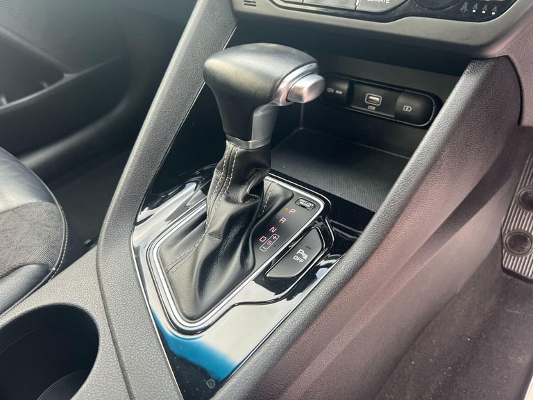 2019 Kia Niro 1.6 GDi 2 DCT Euro 6 (s/s) 5dr HATCHBACK Petrol/Electric Hybrid Automatic