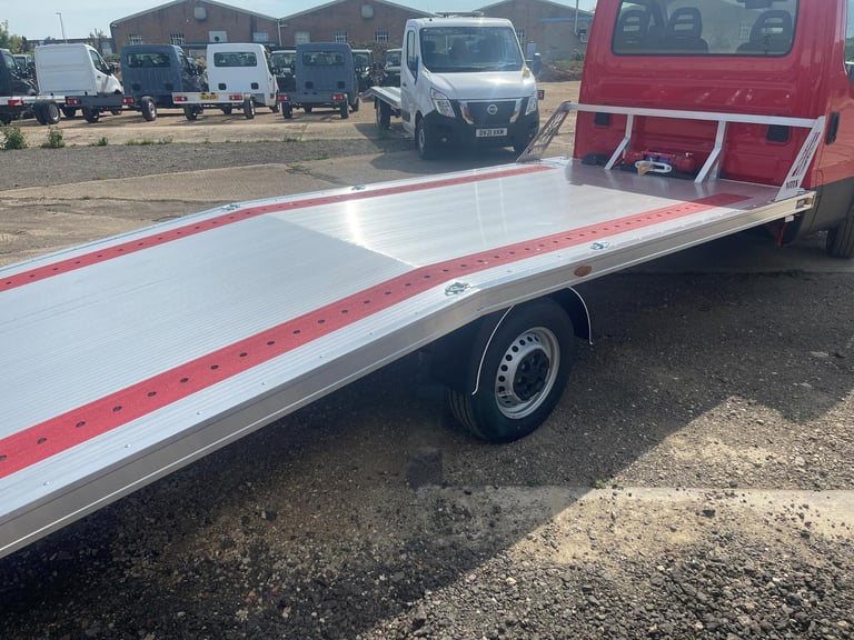 IVECO DAILY 3.5T FULL BEAVERTAIL BODY FULLY LOADED ALL EXTRAS