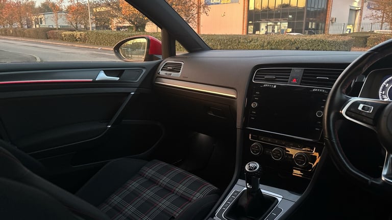2018 Volkswagen Golf 2.0 TSI 245 GTI Performance 5dr HATCHBACK PETROL Manual