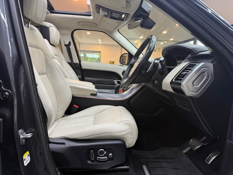2018 Land Rover Range Rover Sport 3.0 SD V6 Autobiography Dynamic Auto 4WD Euro 6 (s/s) 5dr ESTAT...