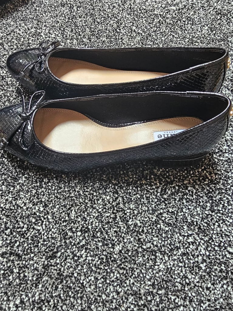 Dune London black senthetic reptile block heel size 7