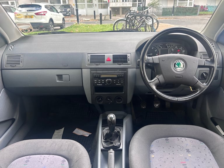 2003 Skoda Fabia 1.2 12V Silverline 5dr HATCHBACK Petrol Manual - Image 9