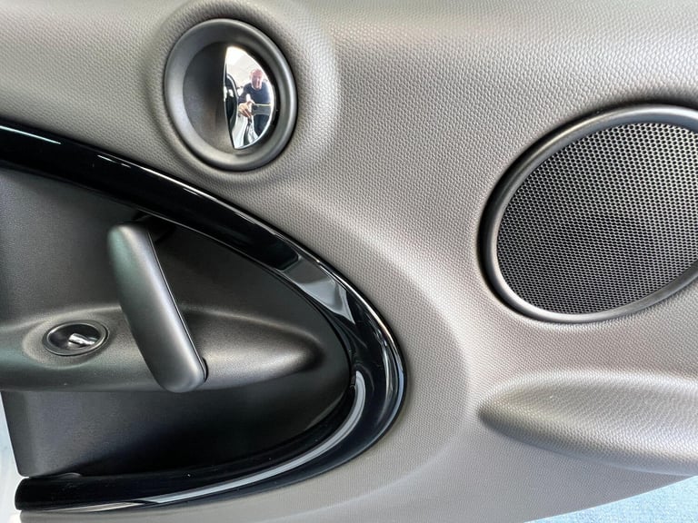 2011 MINI Countryman 1.6 Cooper Euro 5 (s/s) 5dr HATCHBACK Petrol Manual