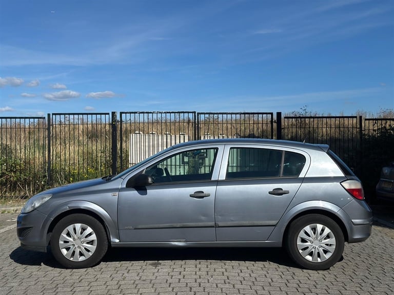 2008 Vauxhall Astra 1.8i 16v Life 5dr Hatchback Petrol Automatic