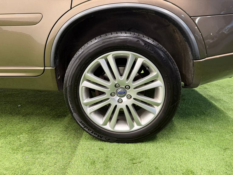 2014 Volvo XC90 2.4 D5 [200] Executive 5dr Geartronic ESTATE Diesel Automatic