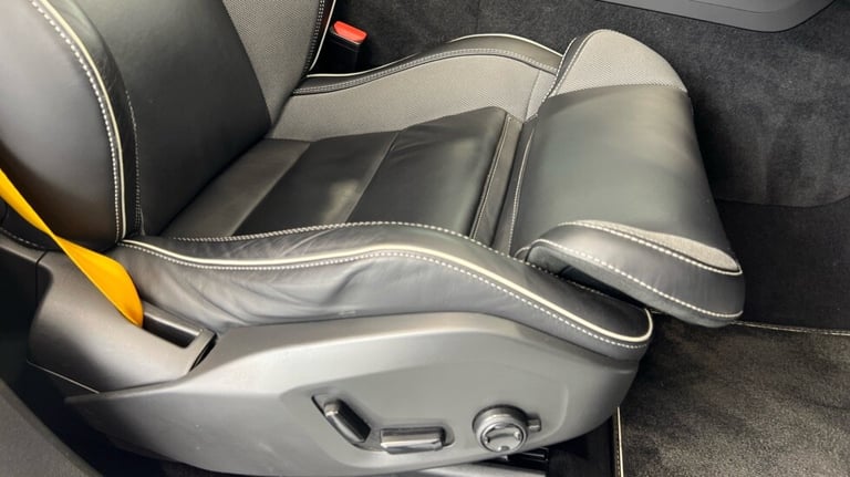 2021 Volvo XC60 T8 Twin Engine AWD Polestar Engineered Automatic Estate Petrol Parallel PHEV Auto...