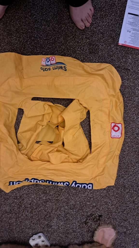 Childs swimming rings 