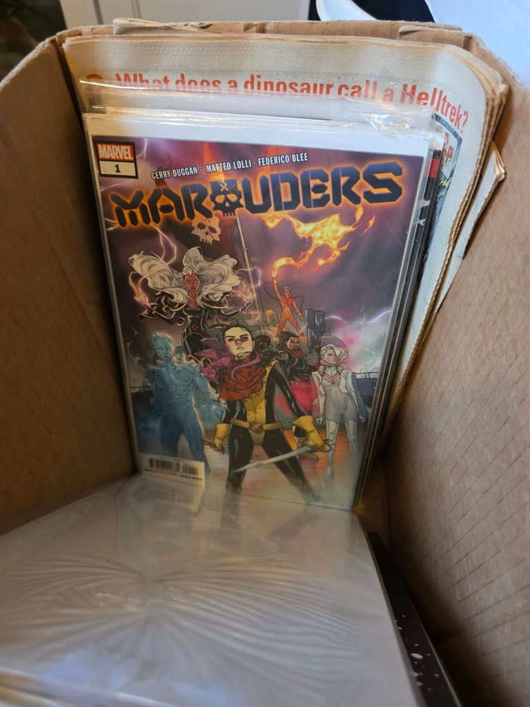 Comic Book Bundle - 140+ issues - Marvel, DC, Image, Indies, 2000AD - Long Box