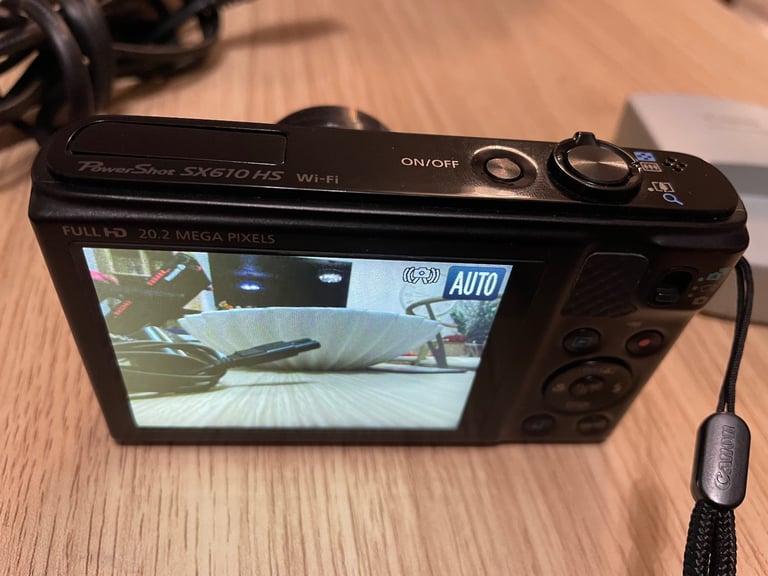 Canon PowerShot SX610 HS 18x Optical Zoom Wi-fi Digital Camera