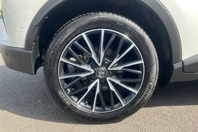 2019 Toyota C-HR 1.8 VVT-h Excel SUV 5dr Petrol Hybrid CVT Euro 6 (s/s) (122 ps) SUV Hybrid Autom...