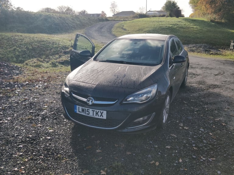 Vauxhall, ASTRA, Hatchback, 2015, Manual, 1956 (cc), 5 doors