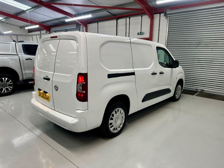 2022 22 VAUXHALL COMBO 1.5 TURBO D 2300 SPORTIVE L2 H1 EURO 6 100 BHP * 3 SEATER