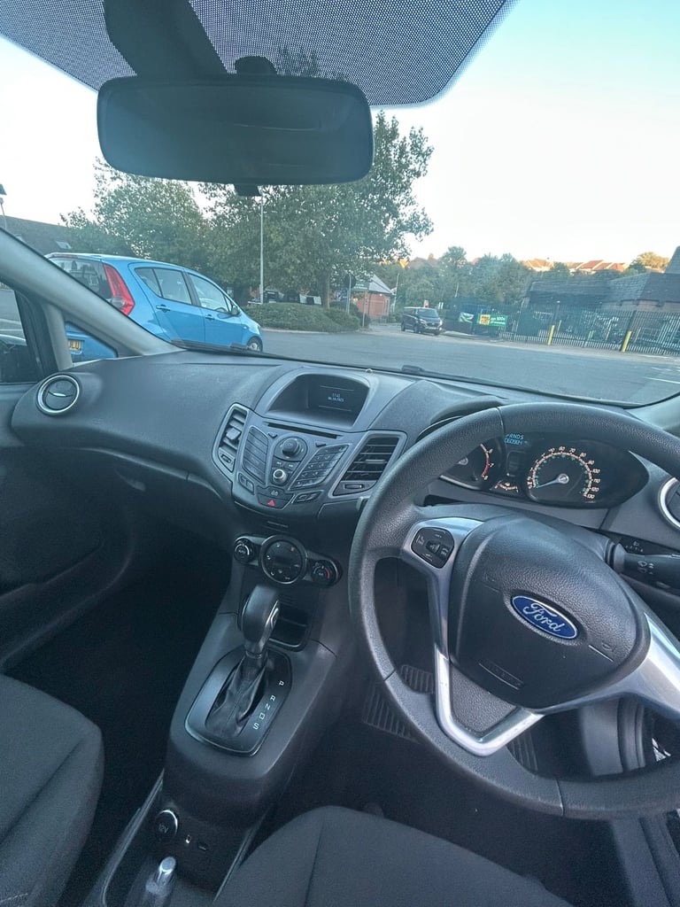 Ford, FIESTA, Hatchback, 2013, Semi-Auto, 1597 (cc), 3 doors