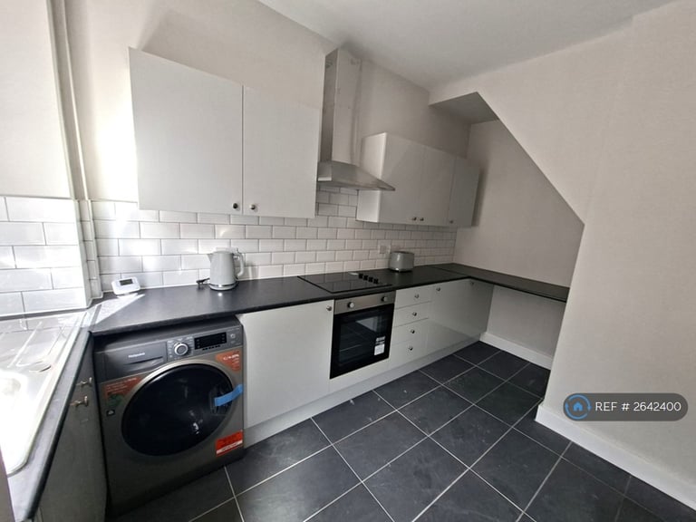 1 bedroom in Moorfield Grove, Bolton, BL2 (#2642400)