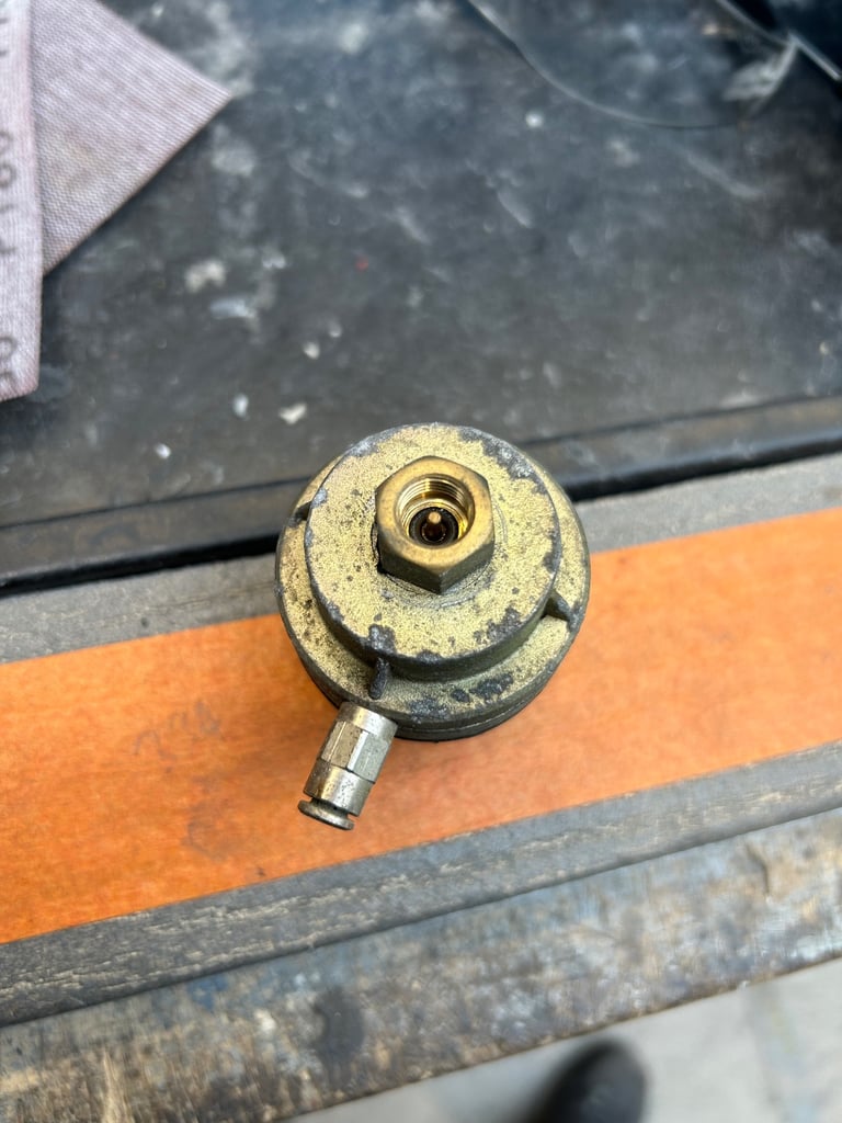Gas regulator 