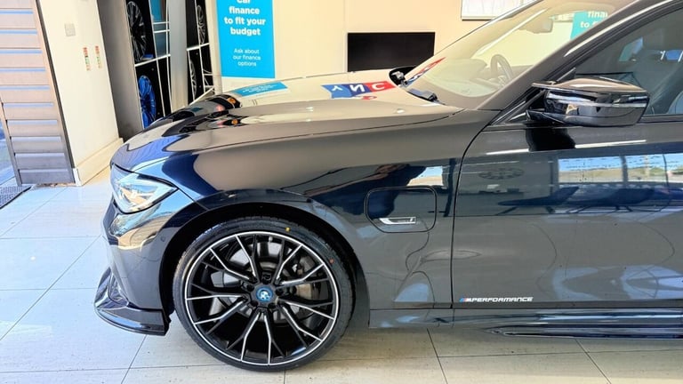 2021 BMW 3 Series 2.0 330e 12kWh M Sport Auto Euro 6 (s/s) 4dr Saloon PETROL/ELECTRIC Automatic