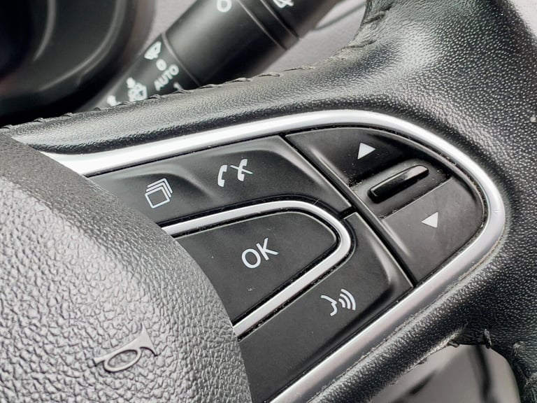 2016 Renault Kadjar 1.5 dCi Dynamique Nav Euro 6 (s/s) 5dr HATCHBACK Diesel Manual