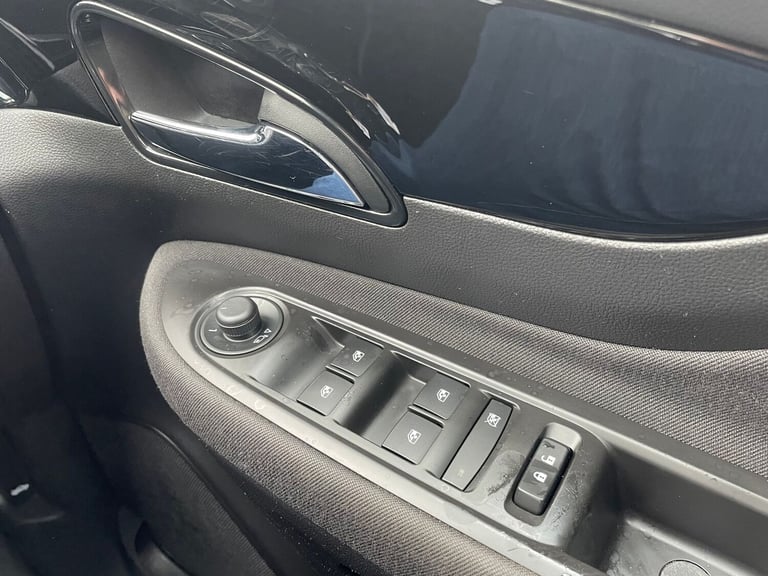 2018 Vauxhall Mokka X 1.4T Active 5dr Auto HATCHBACK PETROL Automatic