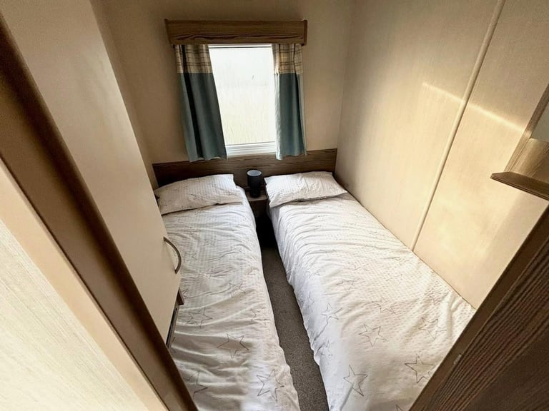 DIRECT BEACH ACCESS CARAVAN FOR SALE 3 BEDROOM 