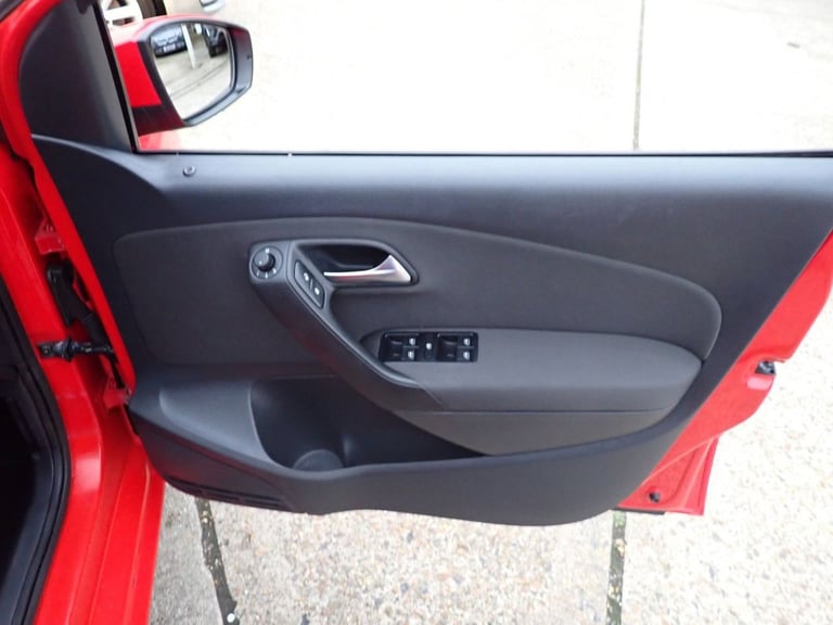 2013 13 VOLKSWAGEN POLO 1.2 MATCH EDITION HATCHBACK 5DR PETROL MANUAL EURO 5 (70