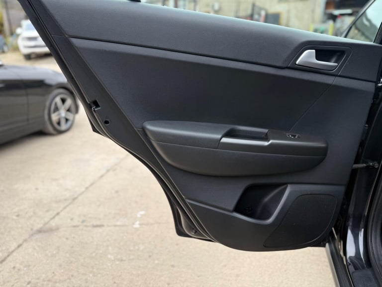 2017 Kia Sportage 1.7 CRDi 1 Euro 6 (s/s) 5dr ESTATE Diesel Manual