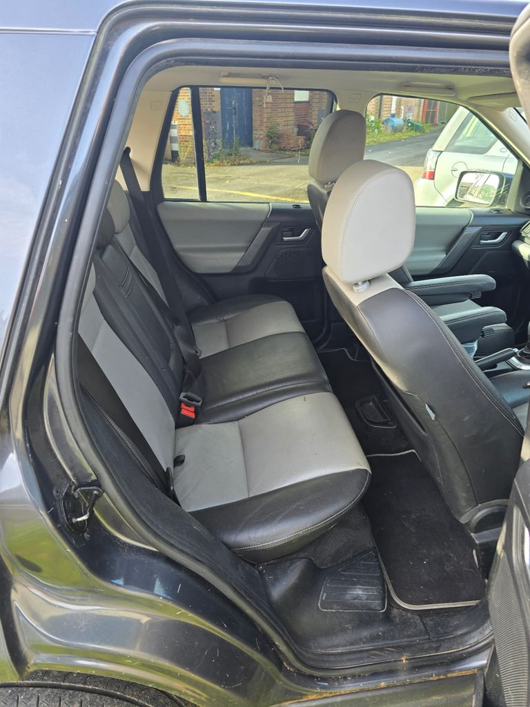 Land Rover, FREELANDER, Estate, 2010, Manual, 2179 (cc), 5 doors