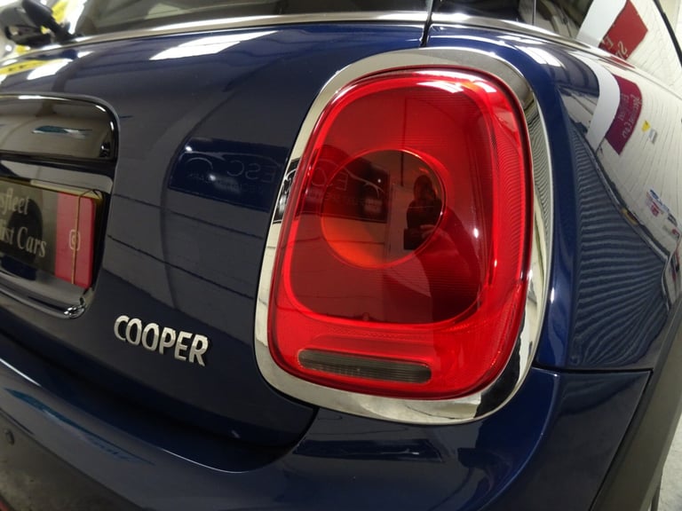 Mini Hatchback 1.5 Cooper 3dr Automatic *LOW MILEAGE*ONLY 16000 MILES FROM NEW*