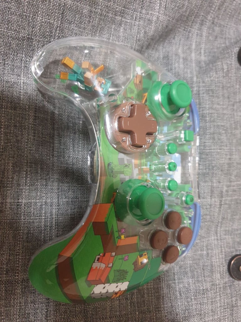 Nintendo Switch wireless controller- minecraft edition (brand new)