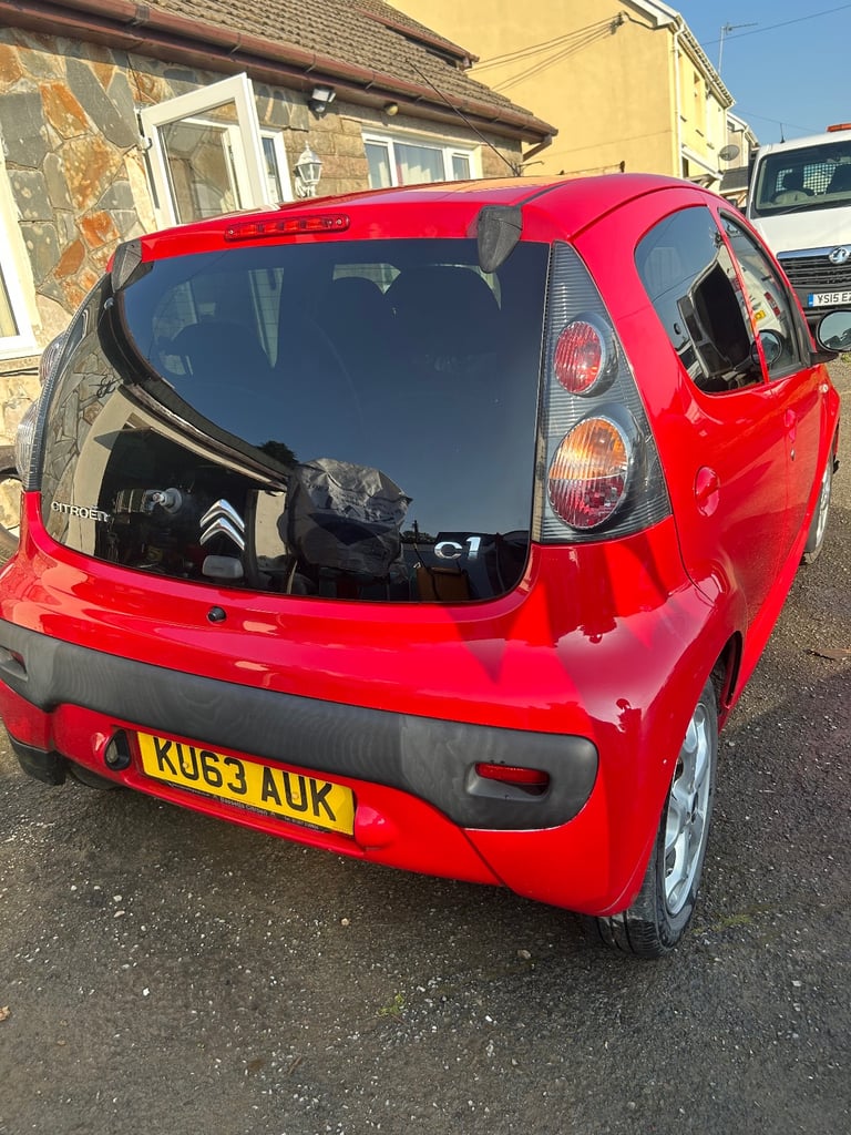 Citroen, C1, Hatchback, 2013, Manual, 998 (cc), 5 doors