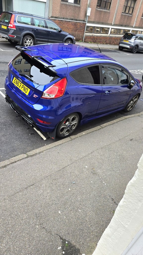 image for Ford, FIESTA, Hatchback, 2014, Manual, 1596 (cc), 3 doors
