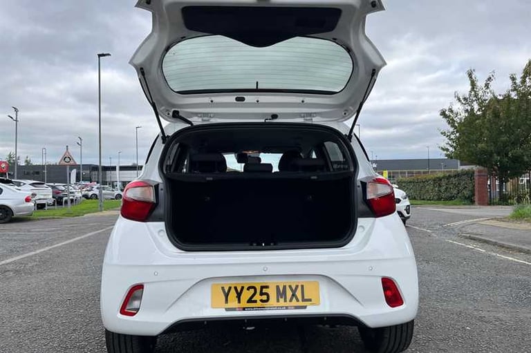 2025 Hyundai i10 1.0 [63] Premium 5dr Auto [Nav] HATCHBACK PETROL Automatic