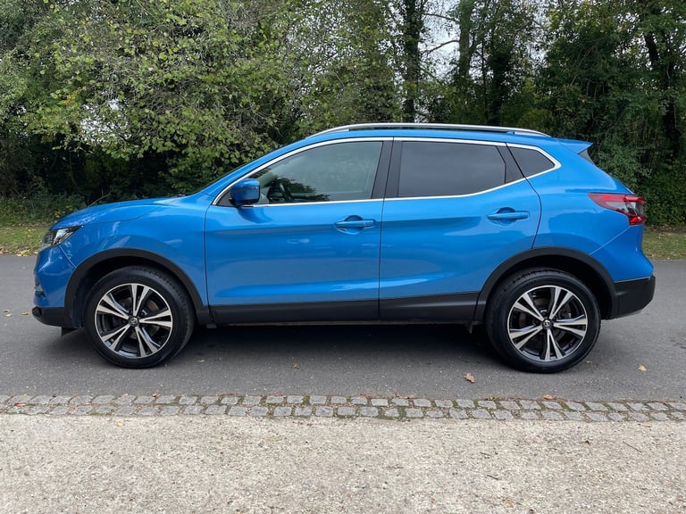 2017 Nissan Qashqai 1.2DiG-T N-Connecta 5 Door Petrol Suv In Blue - Euro 6 HATCHBACK Petrol Manual