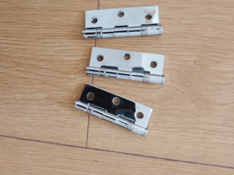 6 New hinges 