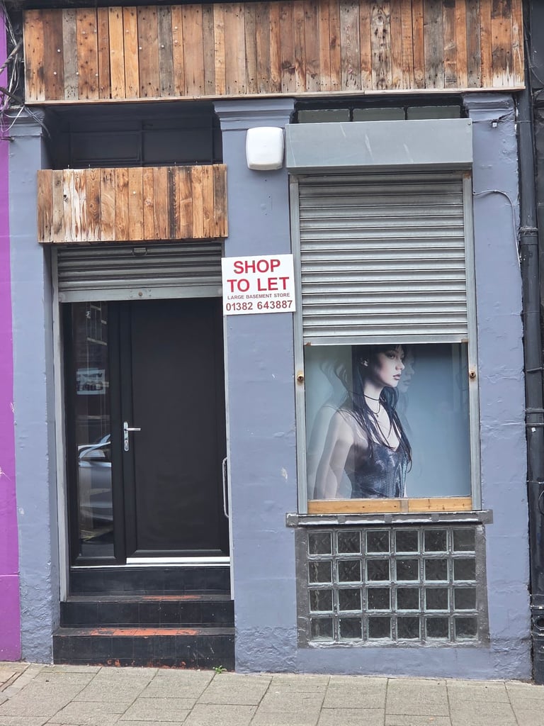 Shop to rent with large basement
