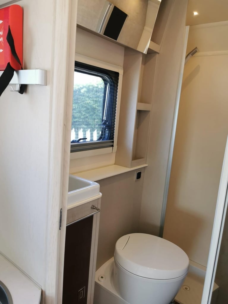Rimor Seal 12P Motorhome For Sale, Fixed Bed, Electric Bed, Solar, Tracker