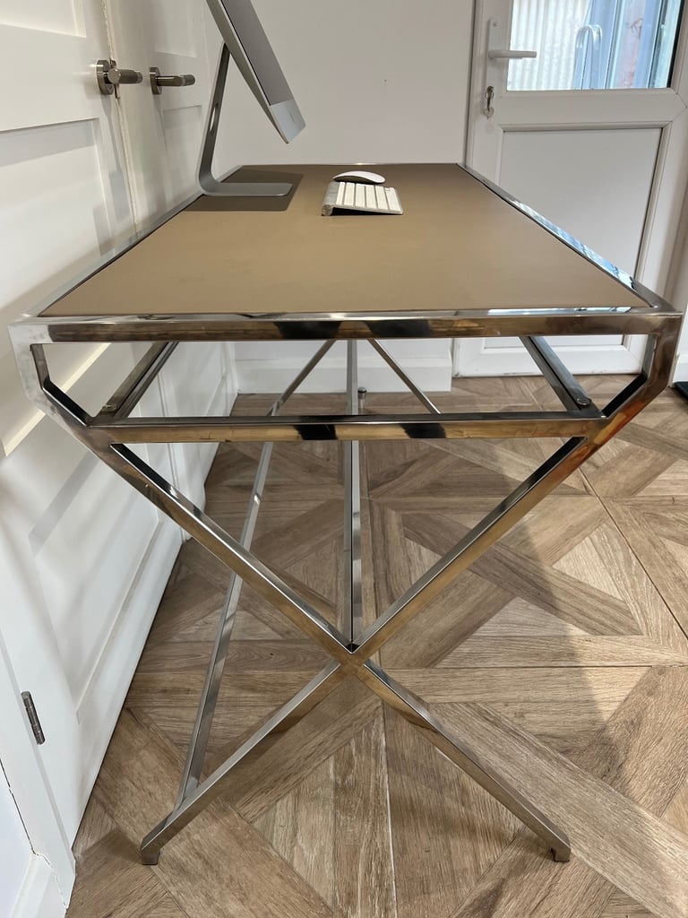 Desk Modern