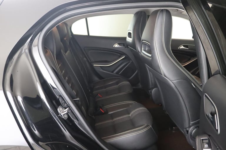 2020 Mercedes-Benz GLA 1.6 GLA180 Urban Edition 7G-DCT Euro 6 (s/s) 5dr ESTATE Petrol Automatic