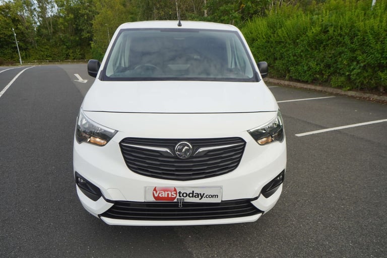 2022 Vauxhall Combo 1.5 Combo 2300 Sportive L2 LWB + 3 Seater + Twin Slider + Top Spec Van Panel ...