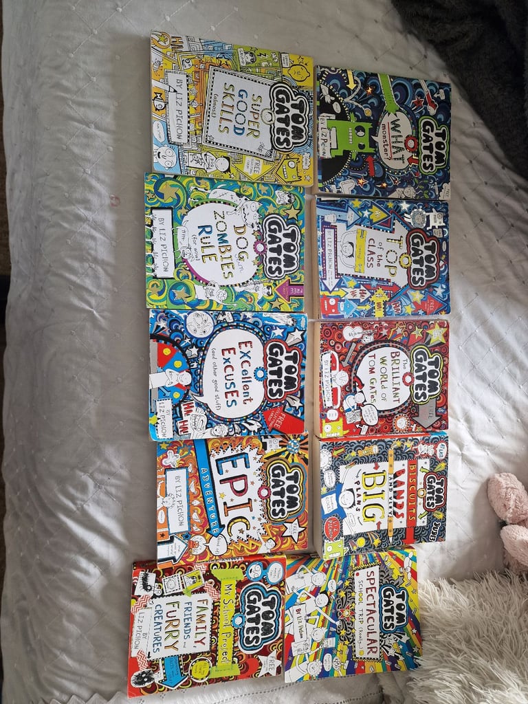 image for 10 x Tom Gates books