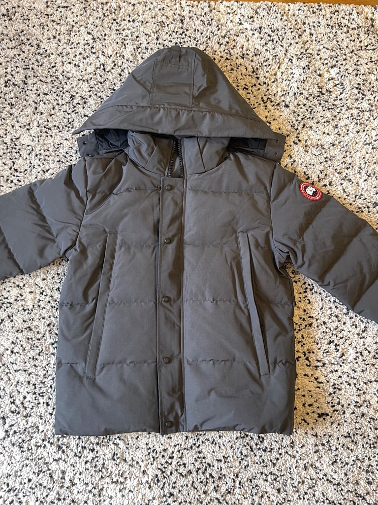 Canada Goose Wyndham Parka Jacket Size Large