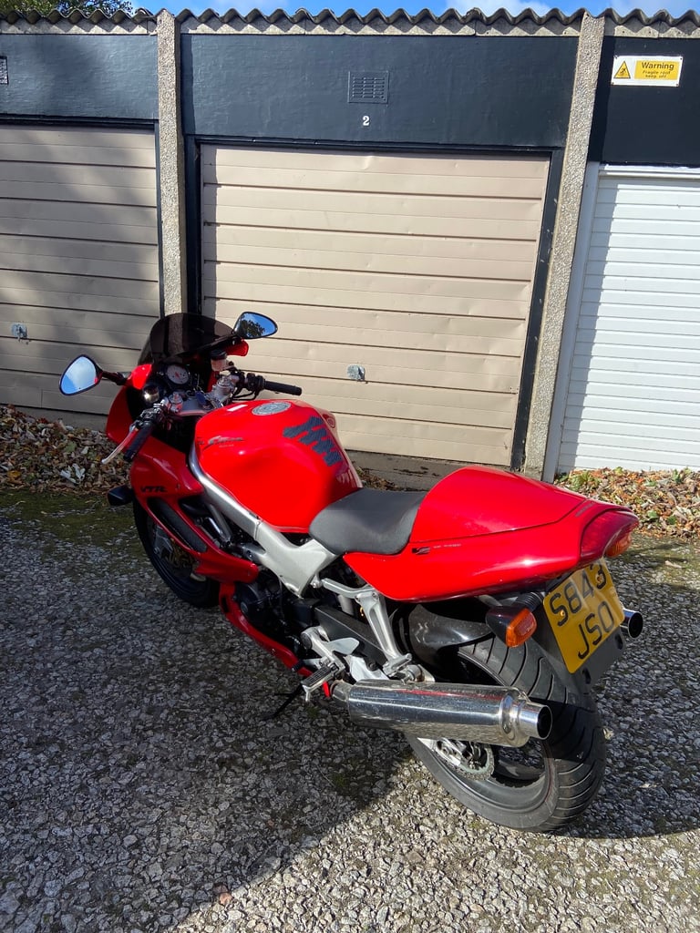 Honda, VTR, 1998, 996 (cc)