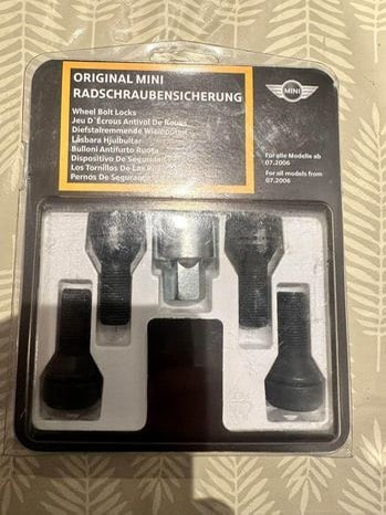 BNIB:- set of 4 Locking Wheel Nuts  Any model Mini after 2006