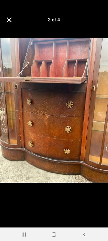 antique style cabinet 