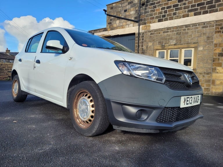 2013 Dacia Sandero 1.2 16V Access 5dr HATCHBACK PETROL Manual